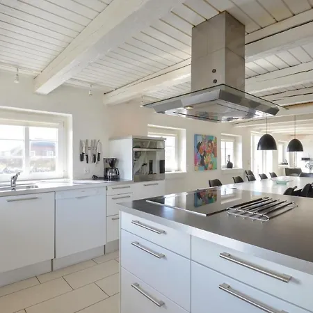 6 Bedroom Awesome In Ringkobing * Nørre Lyngvig