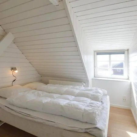 Ferienhaus 6 Bedroom Awesome In Ringkobing Nørre Lyngvig