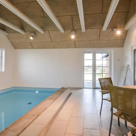 6 Bedroom Awesome In Ringkobing * Nørre Lyngvig